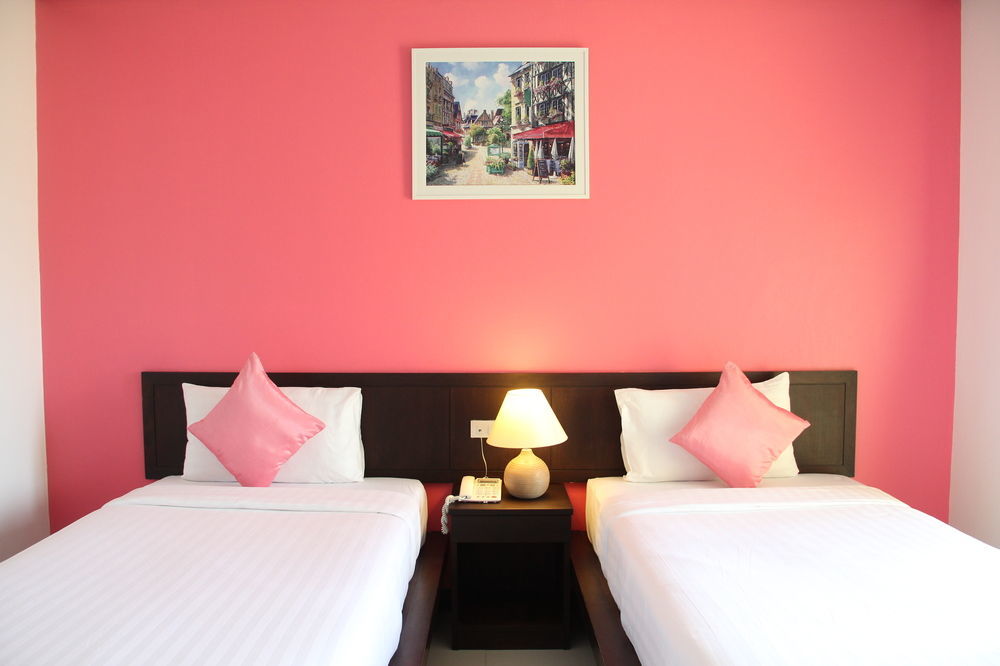 Sri Boutique Hotel Patong Exteriör bild